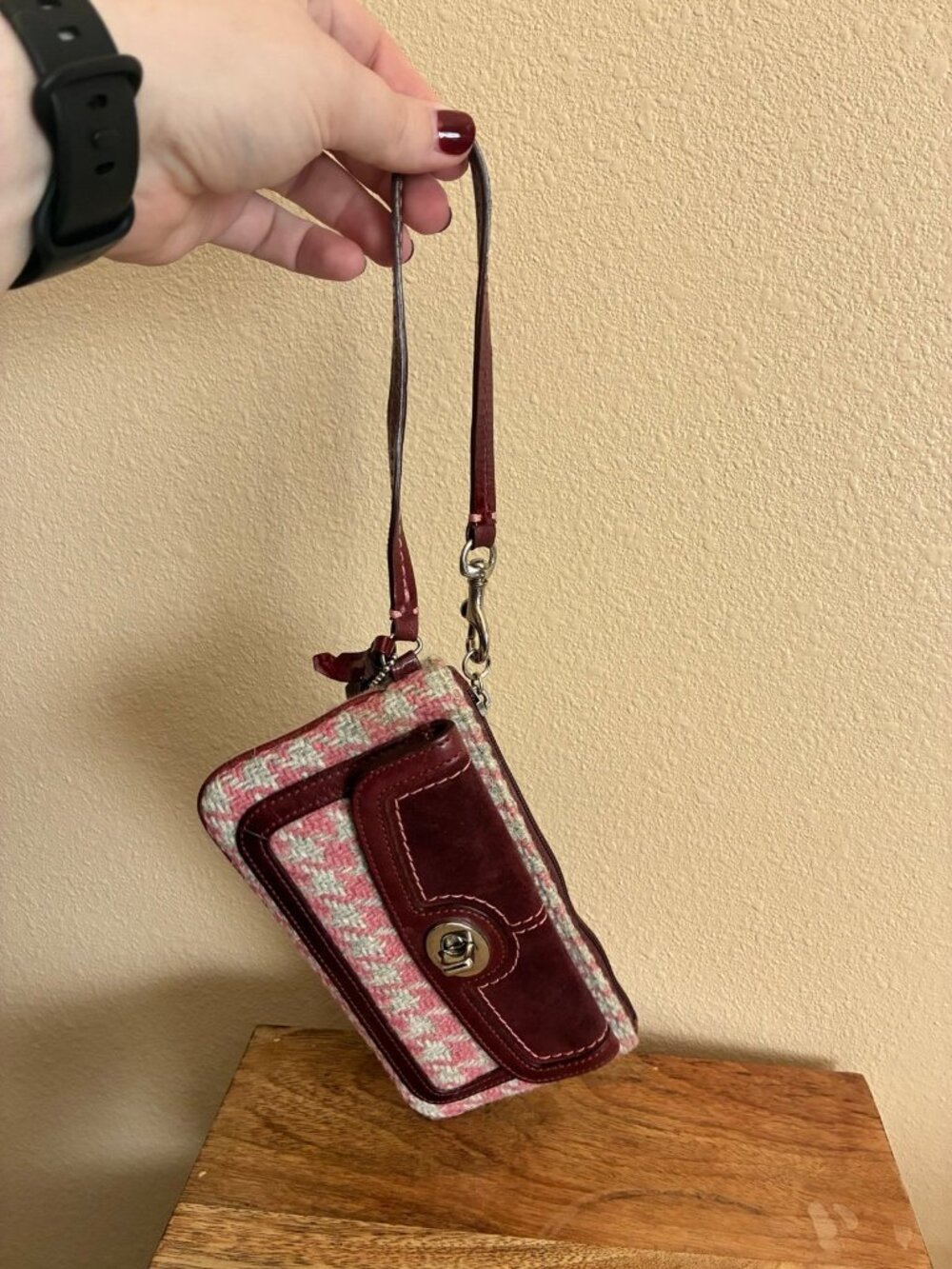 Coach Women's Pink and Grey Wristlet Wool Wallet